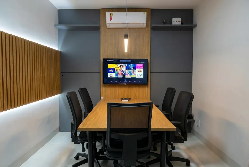 EscritÃ³rio executivo planeado com tecnologia e sofisticaÃ§Ã£o - Frota Móveis