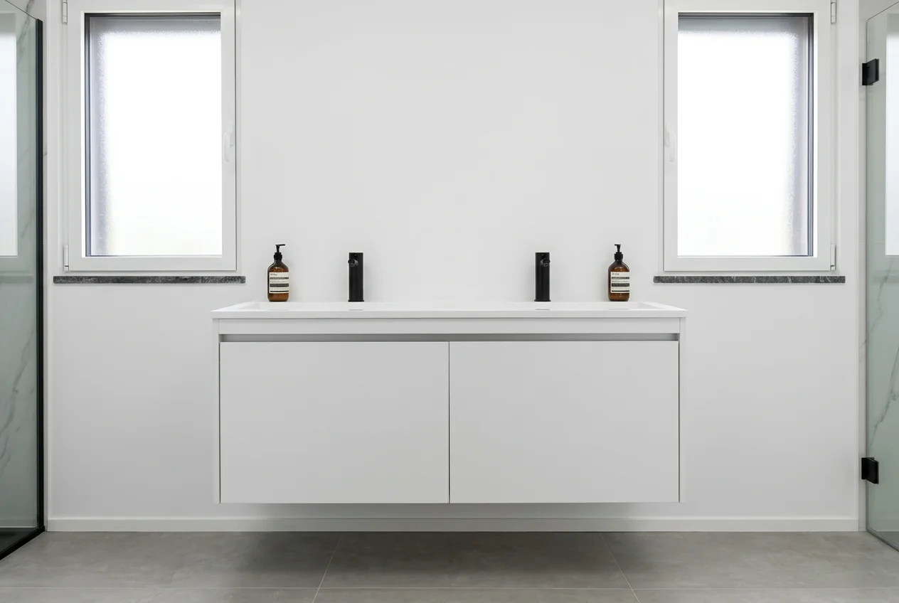 Gabinete suspenso minimalista com cuba dupla e acabamento premium - Frota Móveis